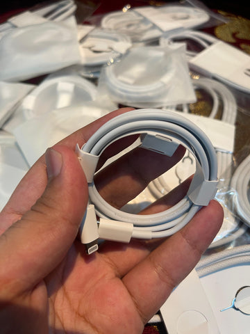 Original Apple Cable - LIGHTNING image 3