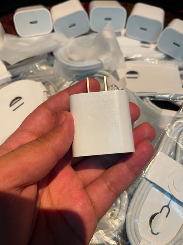 Original Apple 20W Adapter image 2